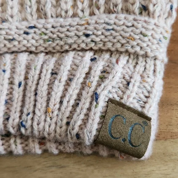 NWT C.C. Indi Pink Beanie - Picture 2 of 3